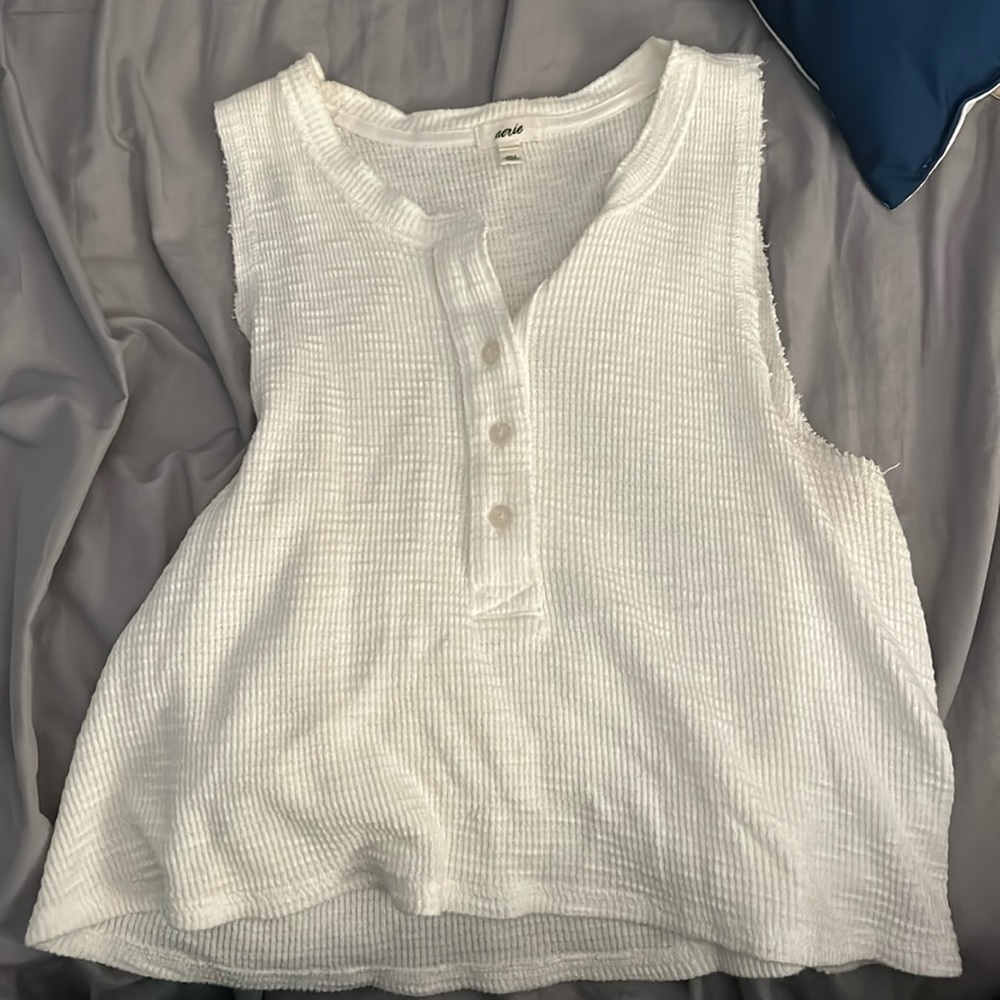 Aerie white muscle top